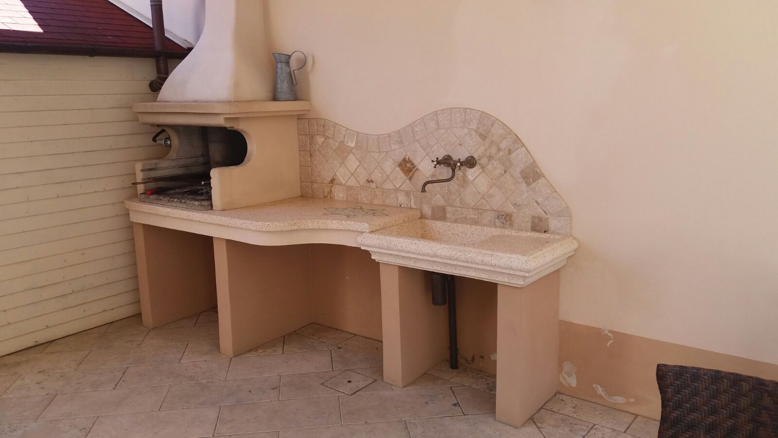 Ristrutturazione cucine esterne