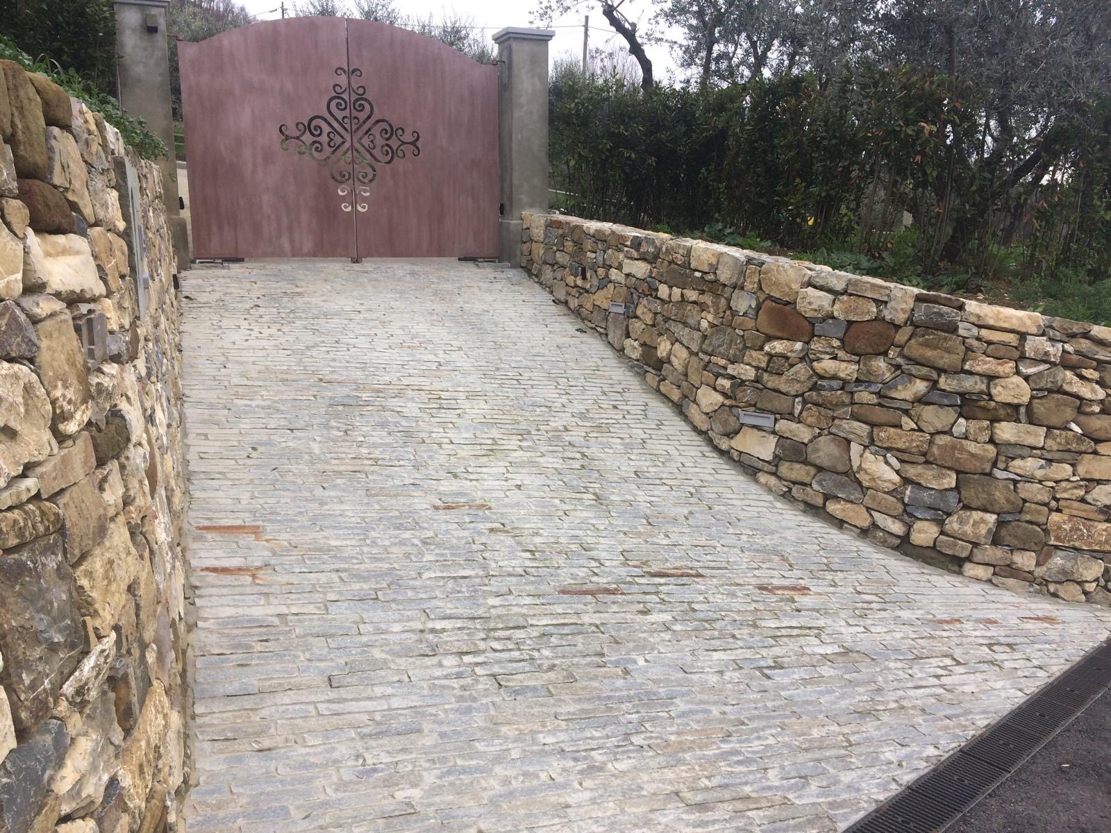 Realizzazione vialetto